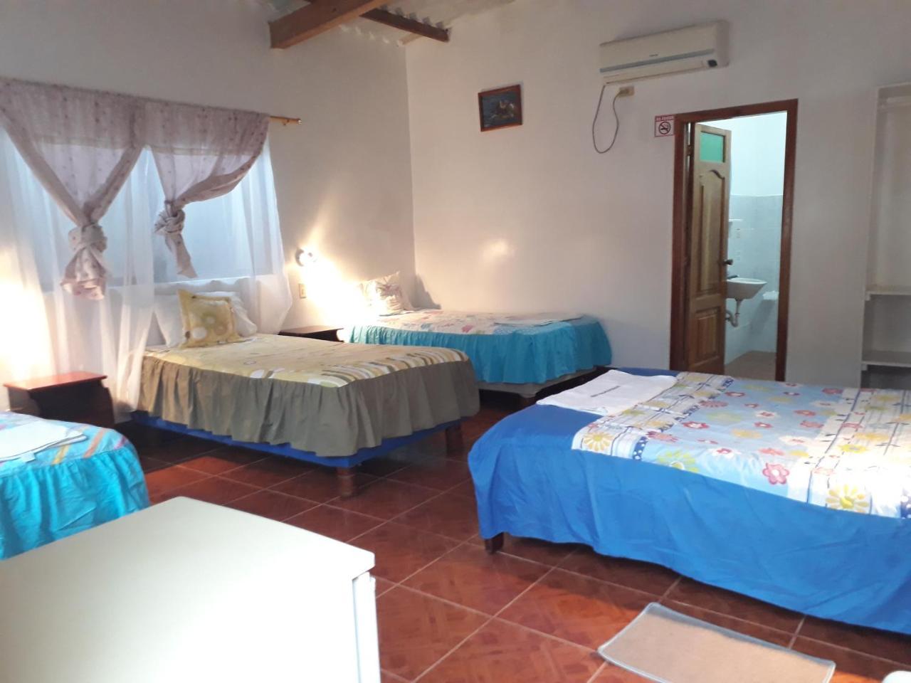 Hospedaje Mother Fanny Puerto Villamil Exterior photo